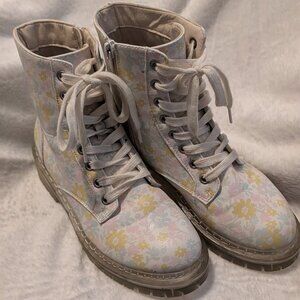 Sugar Kaedy Floral Combat Boots with side zippers Women's Size 6.5M